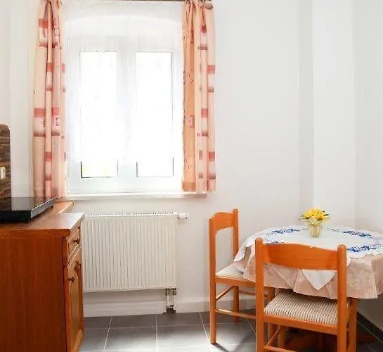 Ferienwohnung-hoffmann-harzgerode アパート *